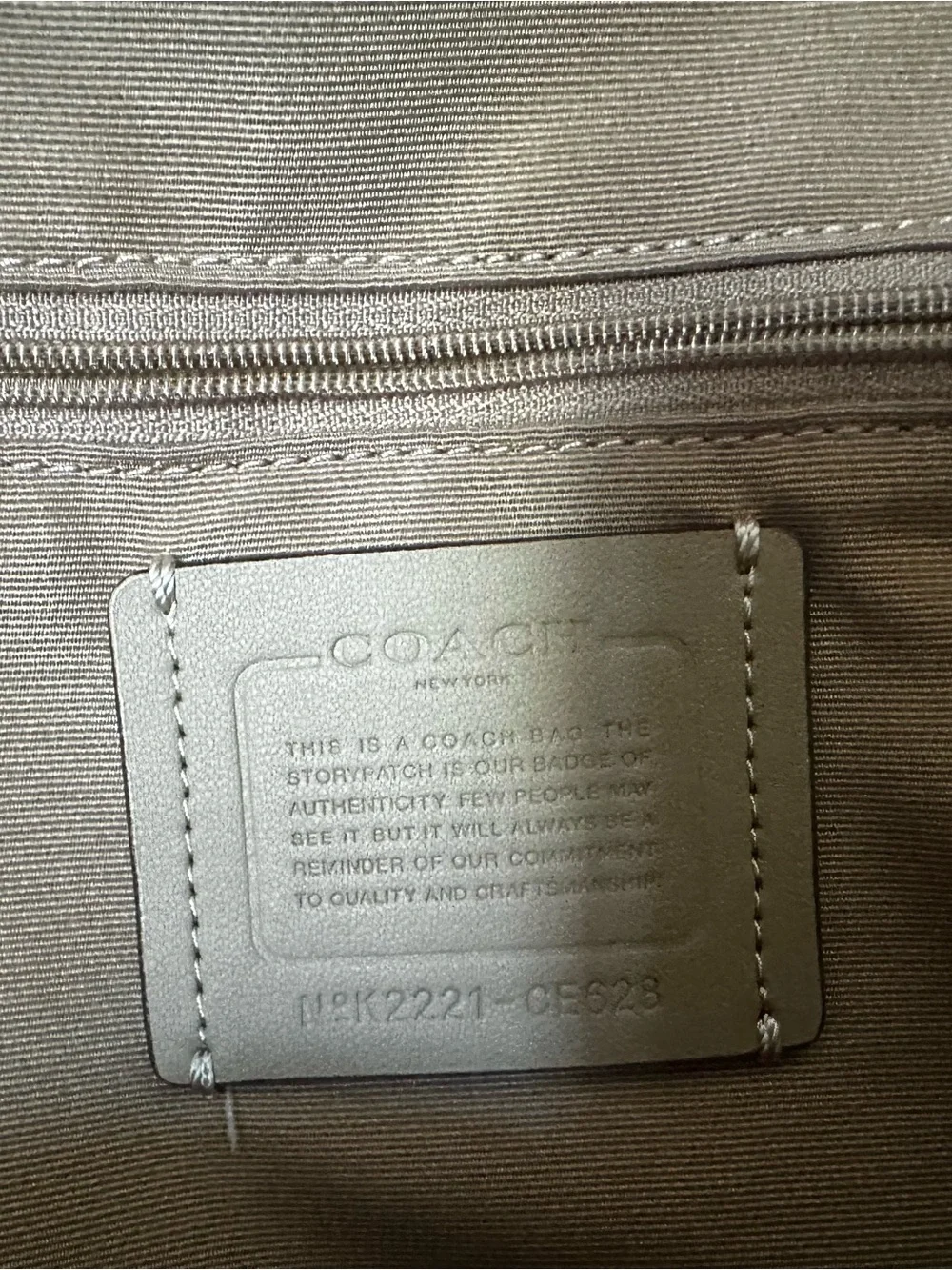 Authentic Coach Court Backpack With Heart Cherry Print CE628 - Picture 8 of 10